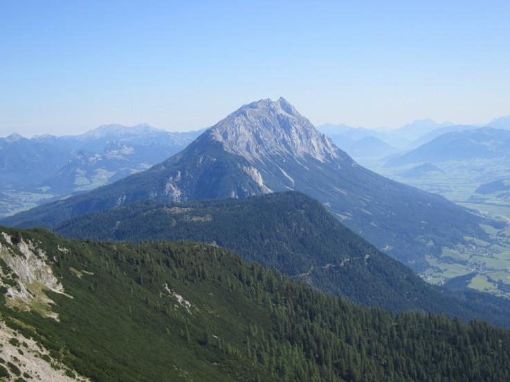 Grimming od západu zo svahov Kammspitze
