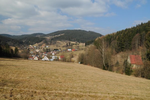 Pohľad na centrum Vyšného Kelčova a osady