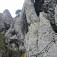 Tristanov Steig, skala je tu deravá ako rešeto