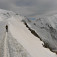 Záverečný snehový hrebeň pred chatou Gouter