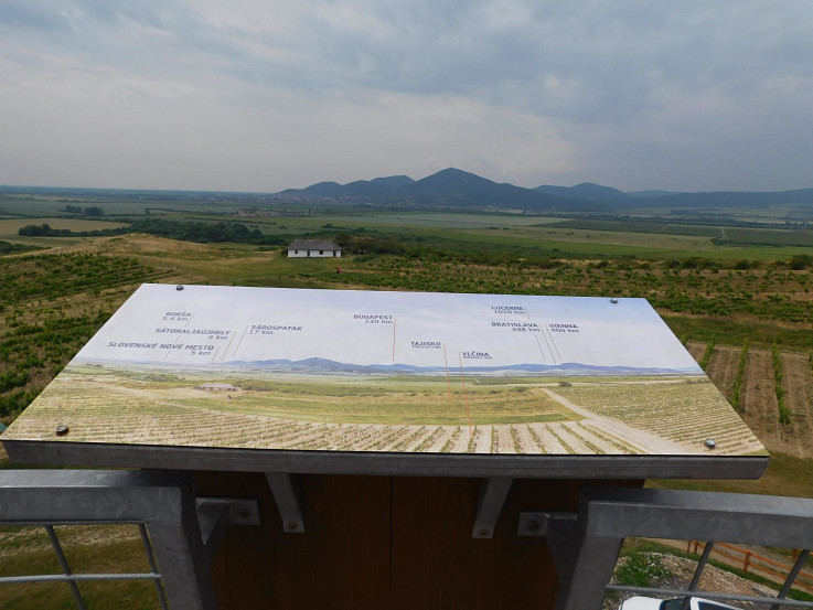 Pohľad smerom k Magas-hegy nad Sátoraljaújhely (Nové Mesto pod Šiatrom)