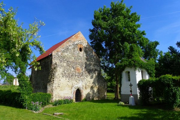Najnižšie položený kostol na Slovensku v Kline nad Bodrogom (autor foto: Tomáš Trstenský)