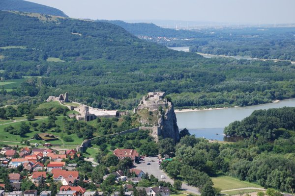 Štefánikova magistrála, Malé Karpaty – sútok Dunaja a Moravy pod Devínom