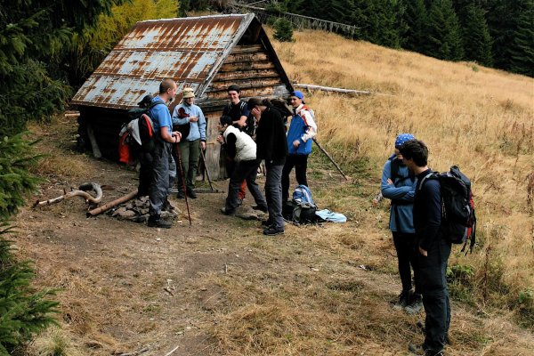 Koliba Horica počas výstupu na Baranec (HIKING stretnutie v r. 2006)