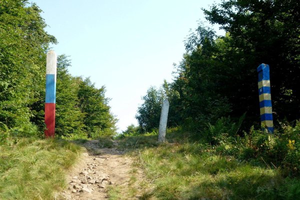 Chodník po ukrajinsko-slovenskej hranici 