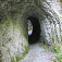Tunel na starom chodníku