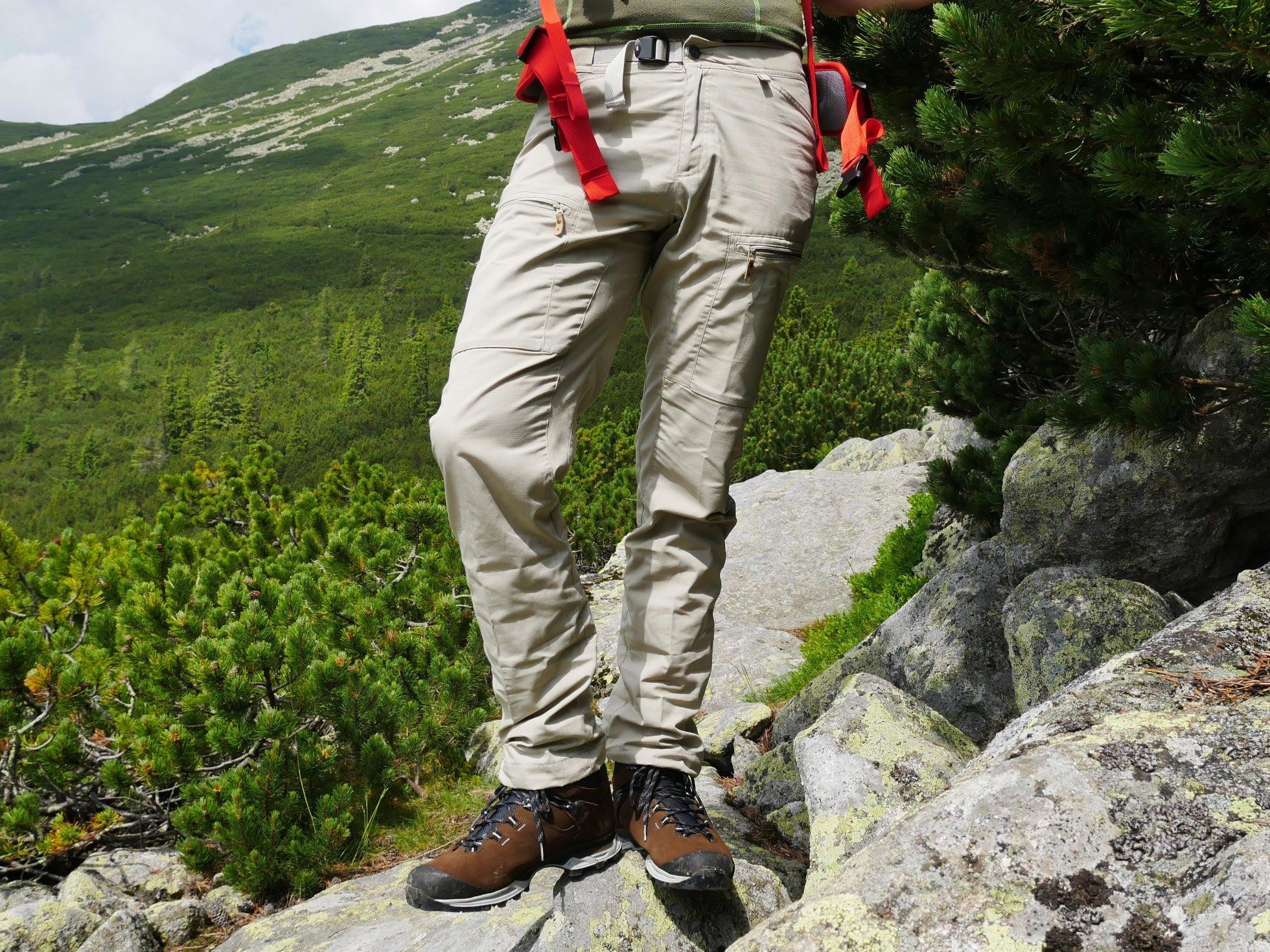 Fjällräven Abisko Shade Trousers – všestranné outdoorové nohavice do teplejšieho počasia