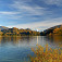 Nádherný podzimní pohled na Wanaka lake