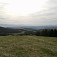 Výhľad z Bučí na Chrasť, Vtáčia hora za dolinou a na horizonte Slanské vrchy