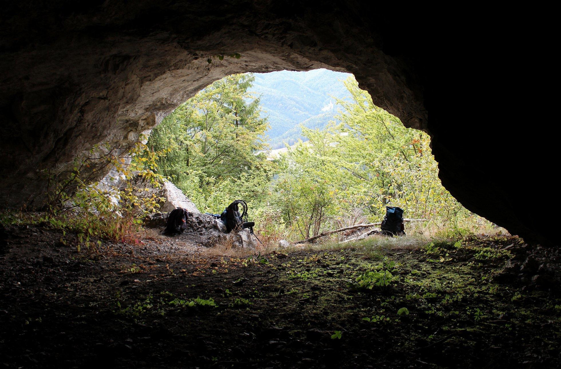 Jaskyňa Dutá skala