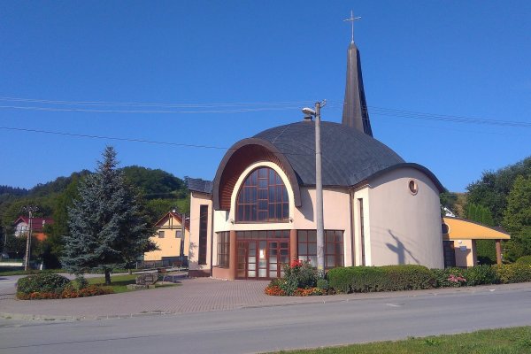 Moderný kostol sv. Gorazda v Dolnom Moštenci