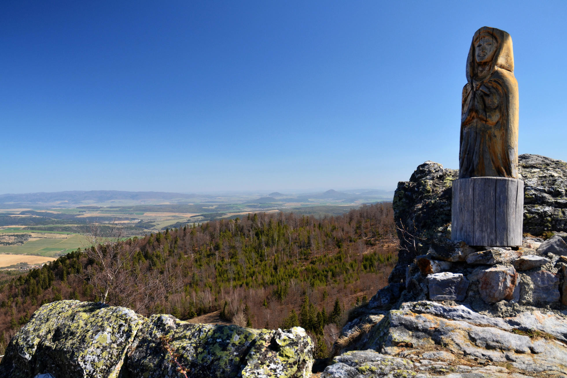 Výhľadové miesto neďaleko vrcholu Roháčky - Rozsypaná skala