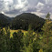Ukážkový výhľad na bralo Haliny , kopec Malinné a kopček Borovník zo zostupu na Vlkolínske lúky
