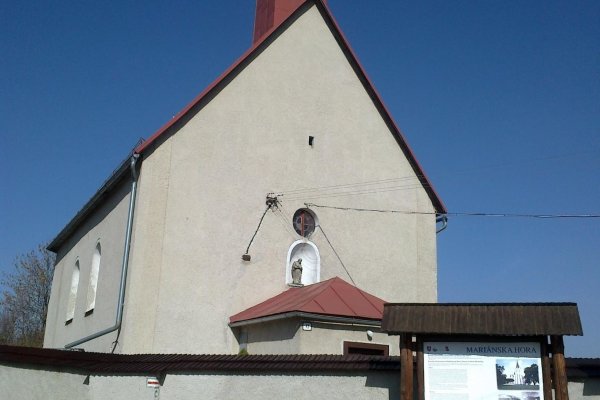 Farský kostol sv. Jána Krstiteľa v Uloži z prvej polovice 18. storočia