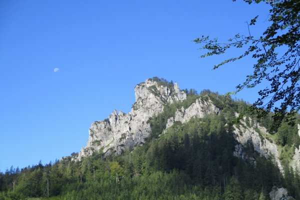 Mesiac nad Bärensteinom