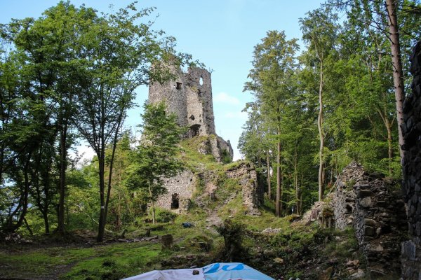 Starý hrad (alebo inak hrad Varín)