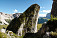 Hľadanie kešky v Dolomitoch,  Matúš je hore na skale
