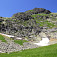 Guľatý kopec (2124 m) prehradzuje veľkú časť Velickej doliny