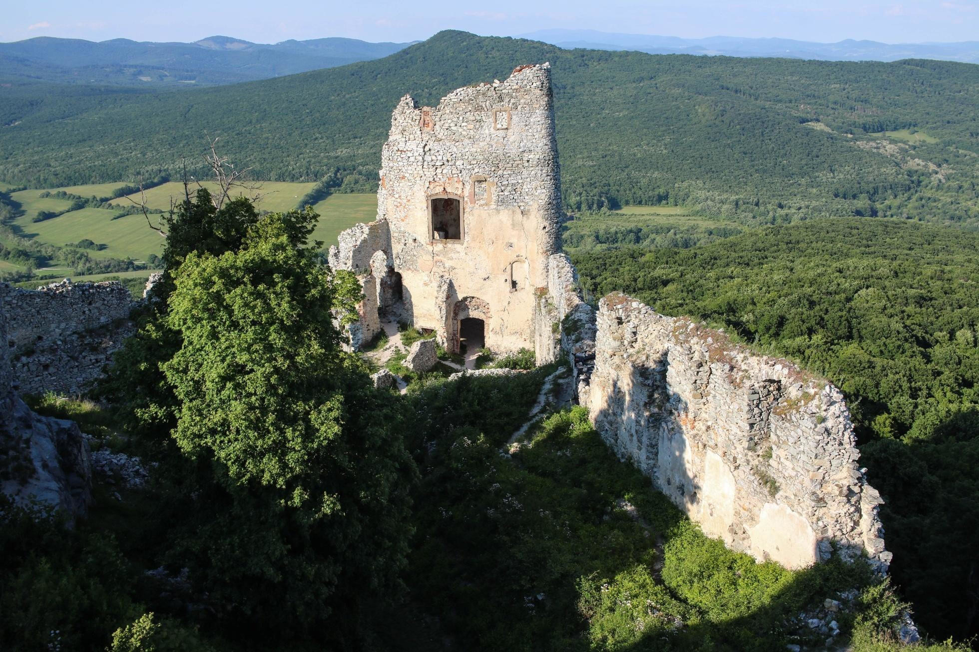 Hrad Jelenec (Gýmeš), foto Pavel Forgáč