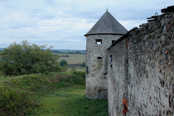 Pevnosť Bzovík