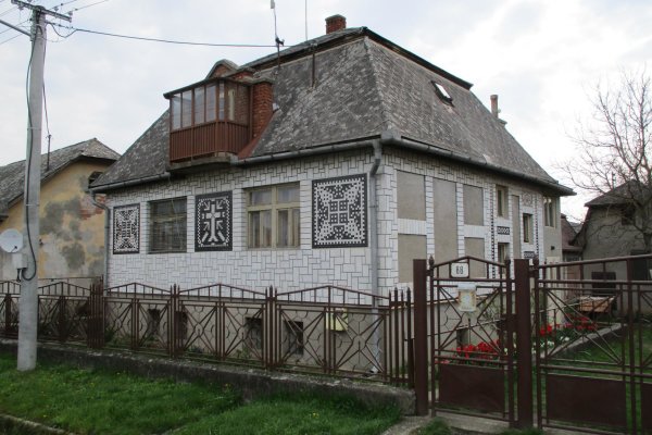 Dom v Bušinciach