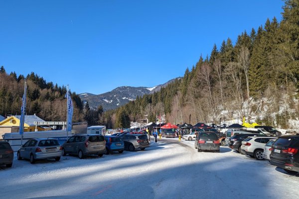 Najvrchnejšie parkovisko lyžiarskeho strediska Stuhleck