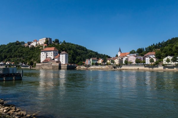 Pasov (Passau), pohľad na hrad zo sútoku Dunaja a Innu