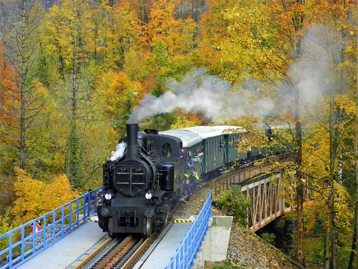 Parný vlak na ozubnicovej železnici Tisovec - Pohronská Polhora (autor foto: Tomáš Trstenský)