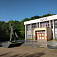 Socha Ladislava Novomeského v senickom parku 