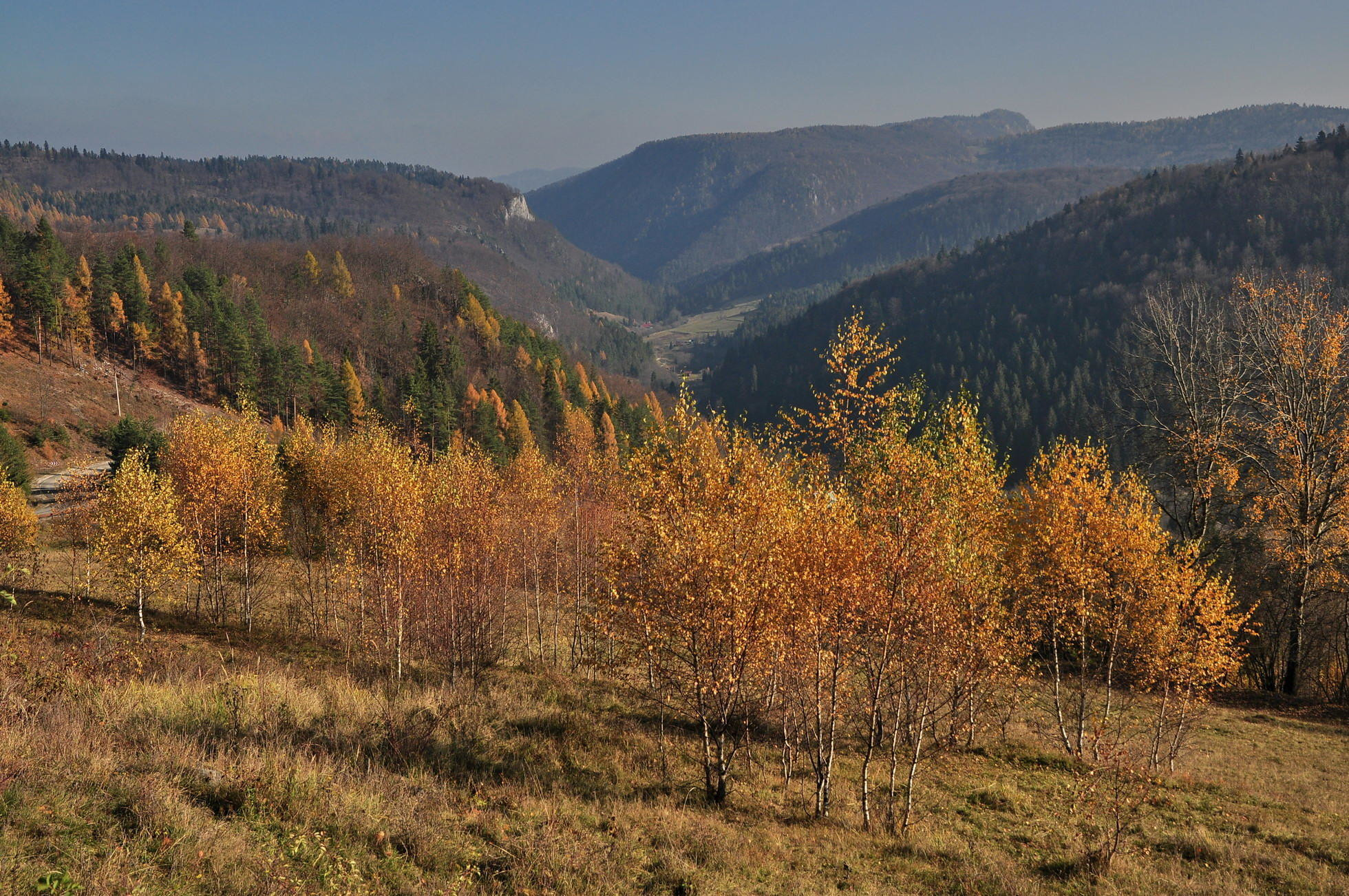 Poráčska dolina medzi planinou Slovinskej skaly a Galmusom