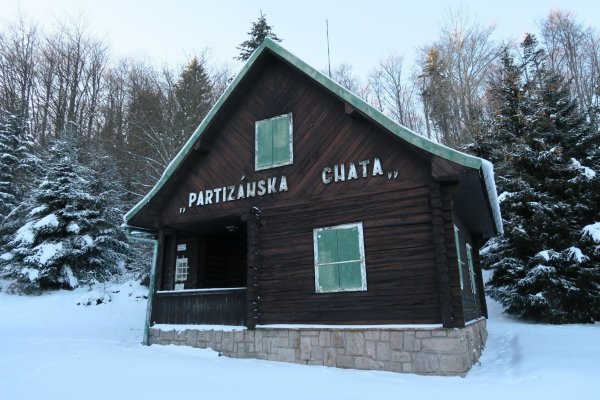 Partizánska chata (Škurátka)