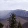 Vietor a sneženie na Muránskej planine - vpravo skalisko - Voniaca