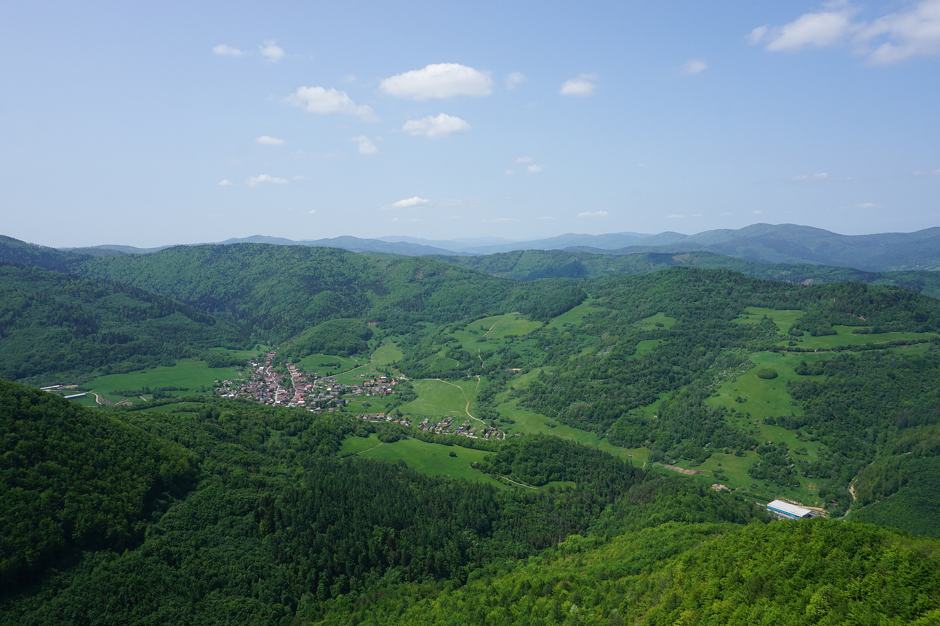 Pohľad na Kojšov z Folkmarskej skaly