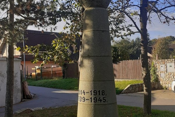 Devín - pomník obetiam svetových vojen