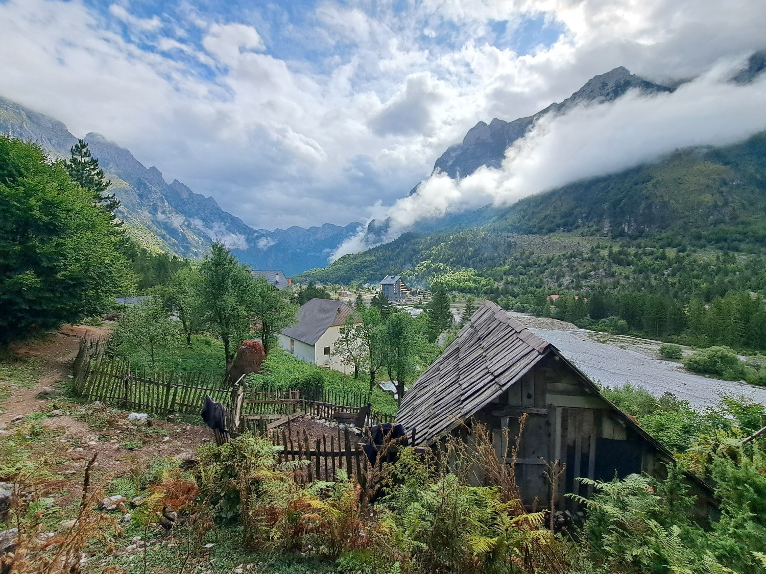Národný park Albánske Alpy - údolie Valbone