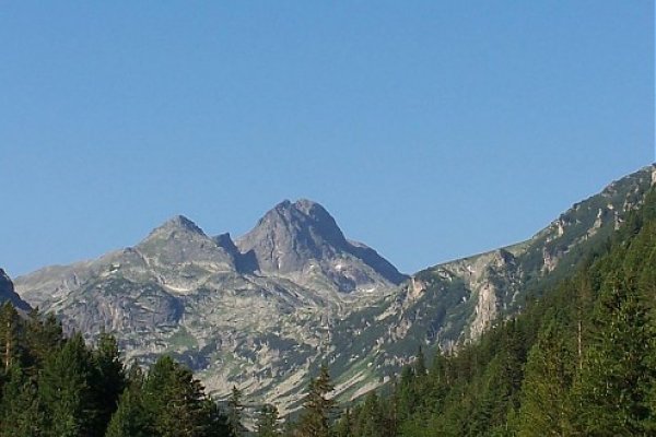 Rázsocha Kalbura s vrcholmi (zľava): Kalbura, Ushite a Maljovica