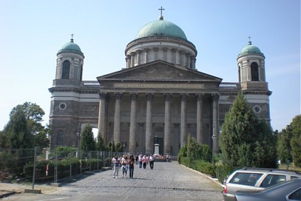 Bazilika v Ostrihome