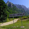 Vjazd do doliny Grbaje je povolený a dokonca pri prašnej ceste je osadená tabuľa, napriek tomu, že cesta v doline končí