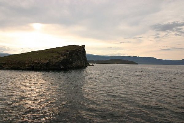 pobrežie jazera Bajkal