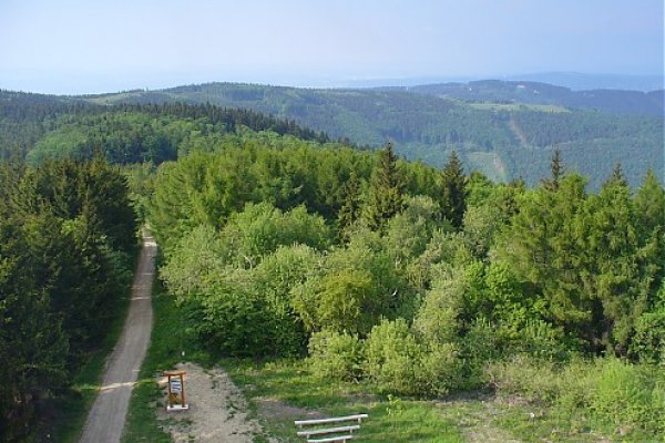 Hrebeň z Mikulčinho vrchu, zelená prístupová trasa