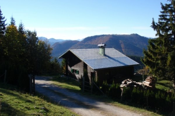 Malebná horská chata na úpätí Tirolerkoglu