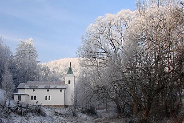 Odsvätený kostolík v Hadvige