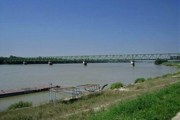 Železničný most cez Dunaj v Komárne