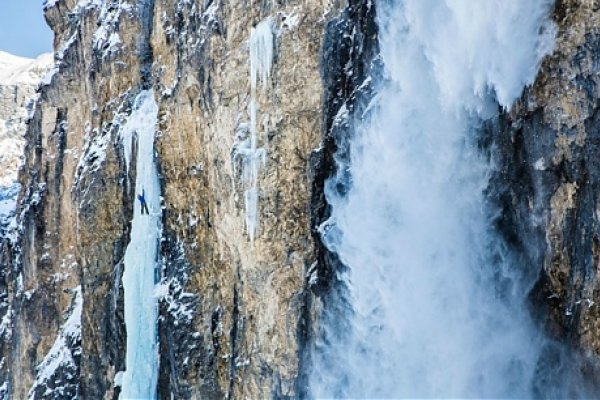 „Kerze“ („Sviečka“) WI 6, jedna z najkrajších ľadových trás v Tirolsku.