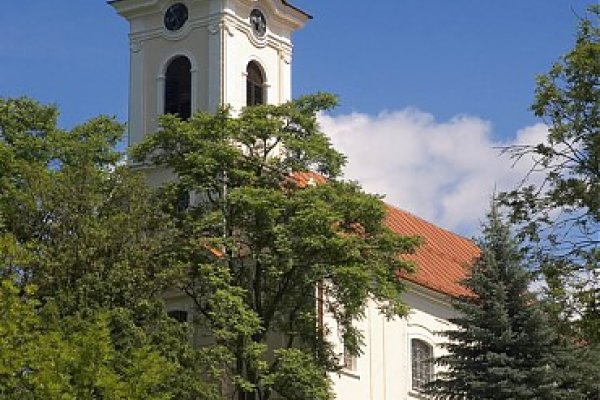 Sklené Teplice, kostol