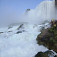 Chodník popod vodopád American Falls