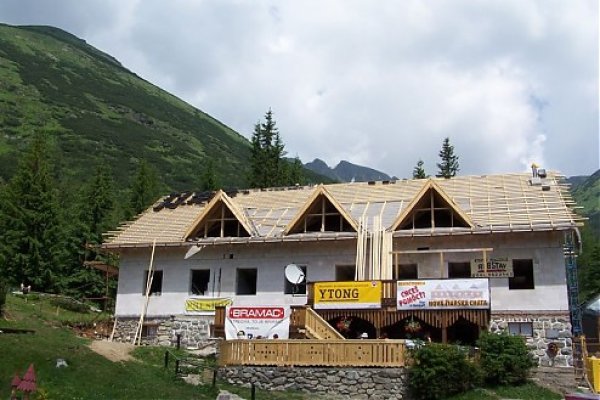Výstavba novej Žiarskej chaty (jún 2006)