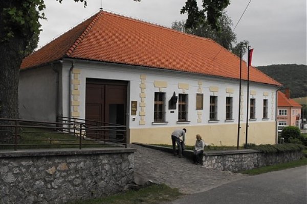 Začiatok okruhu - múzeum M. R. Štefánika