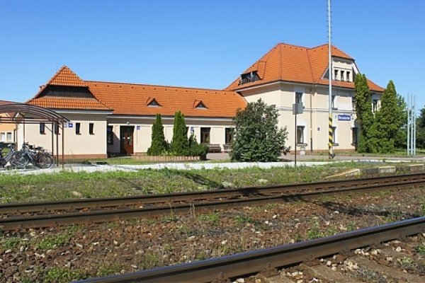 Brodské, železničná stanica