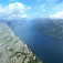 Lysefjord, tiahnuci sa do diaľky
